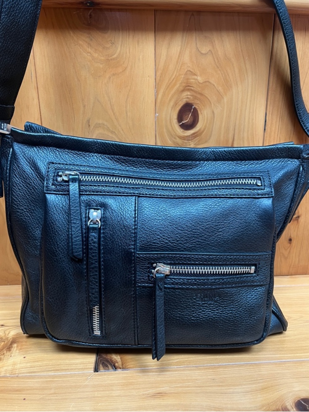 Perlina Black Leather Shoulder Bag with Front Zips